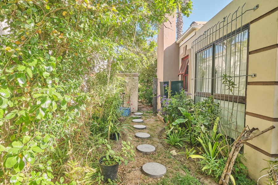 3 Bedroom Property for Sale in Uitzicht Western Cape